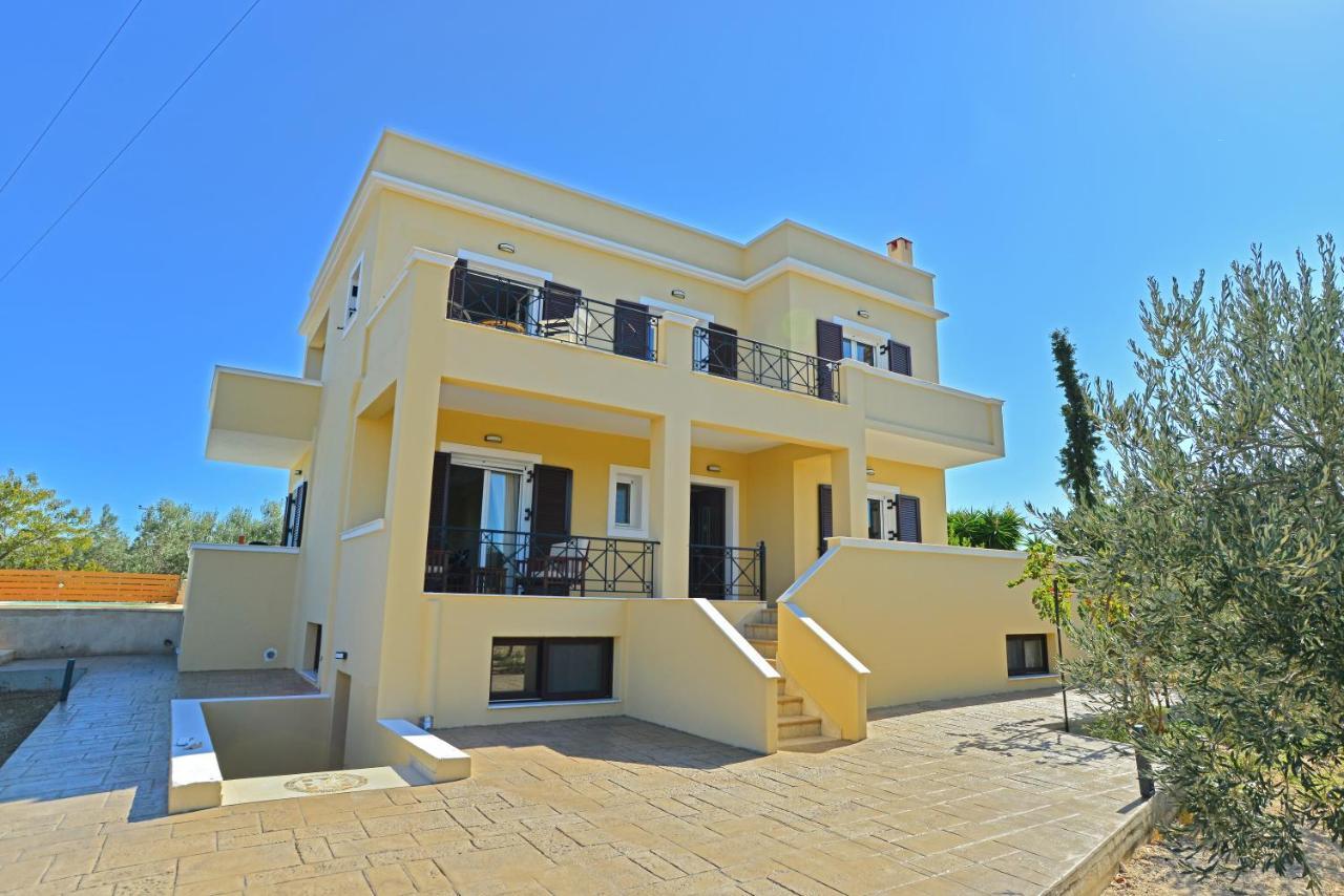 Villa Konstantinos 6 Bedrooms Aegina エクステリア 写真
