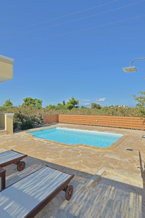 Villa Konstantinos 6 Bedrooms Aegina エクステリア 写真