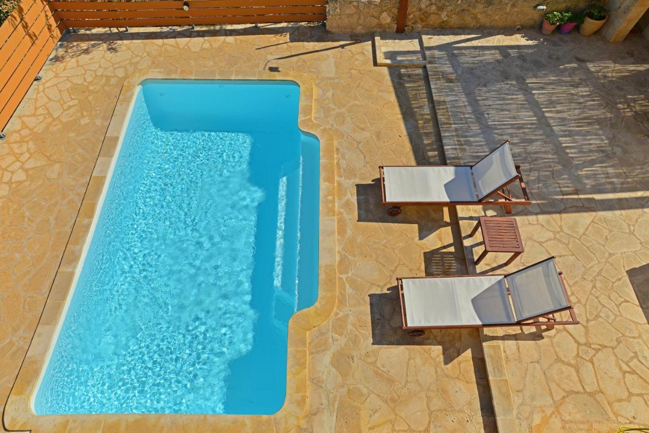 Villa Konstantinos 6 Bedrooms Aegina エクステリア 写真