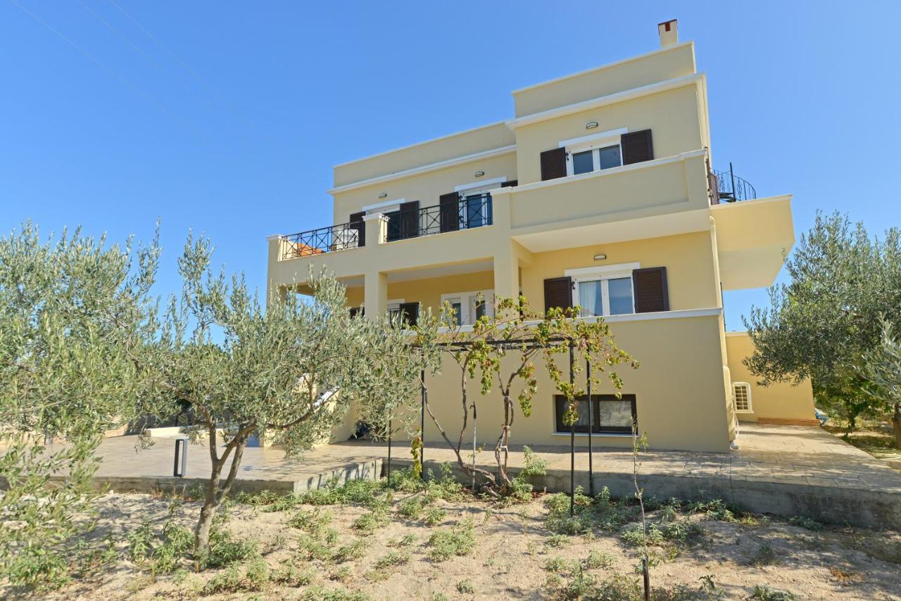 Villa Konstantinos 6 Bedrooms Aegina エクステリア 写真
