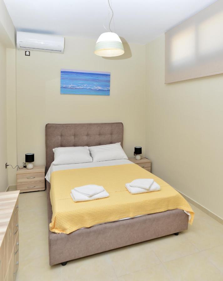 Villa Konstantinos 6 Bedrooms Aegina エクステリア 写真